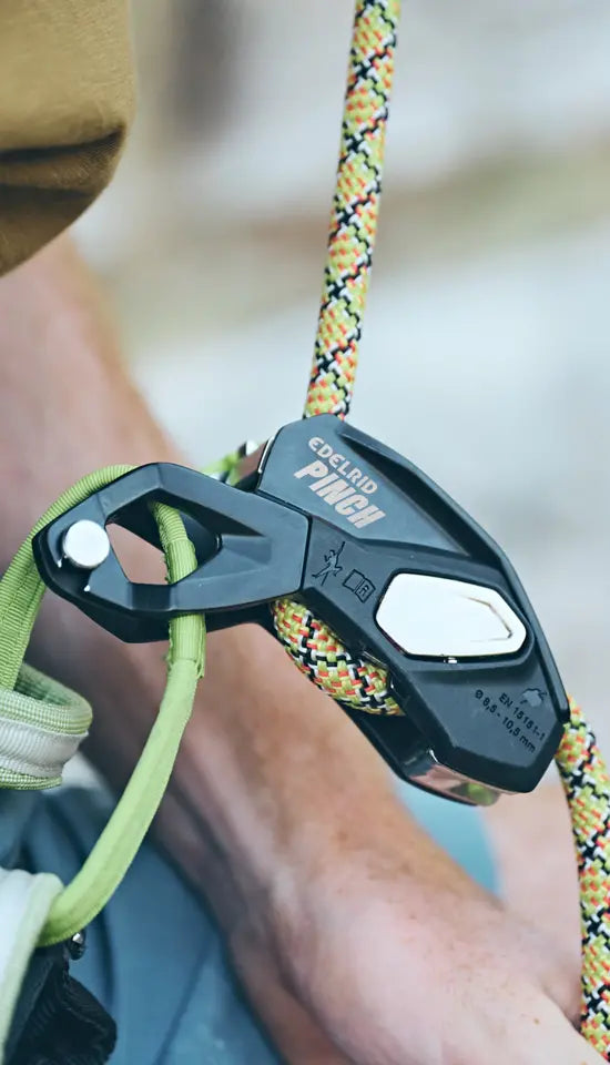 Edelrid Pinch Semi Automatic Belay Device