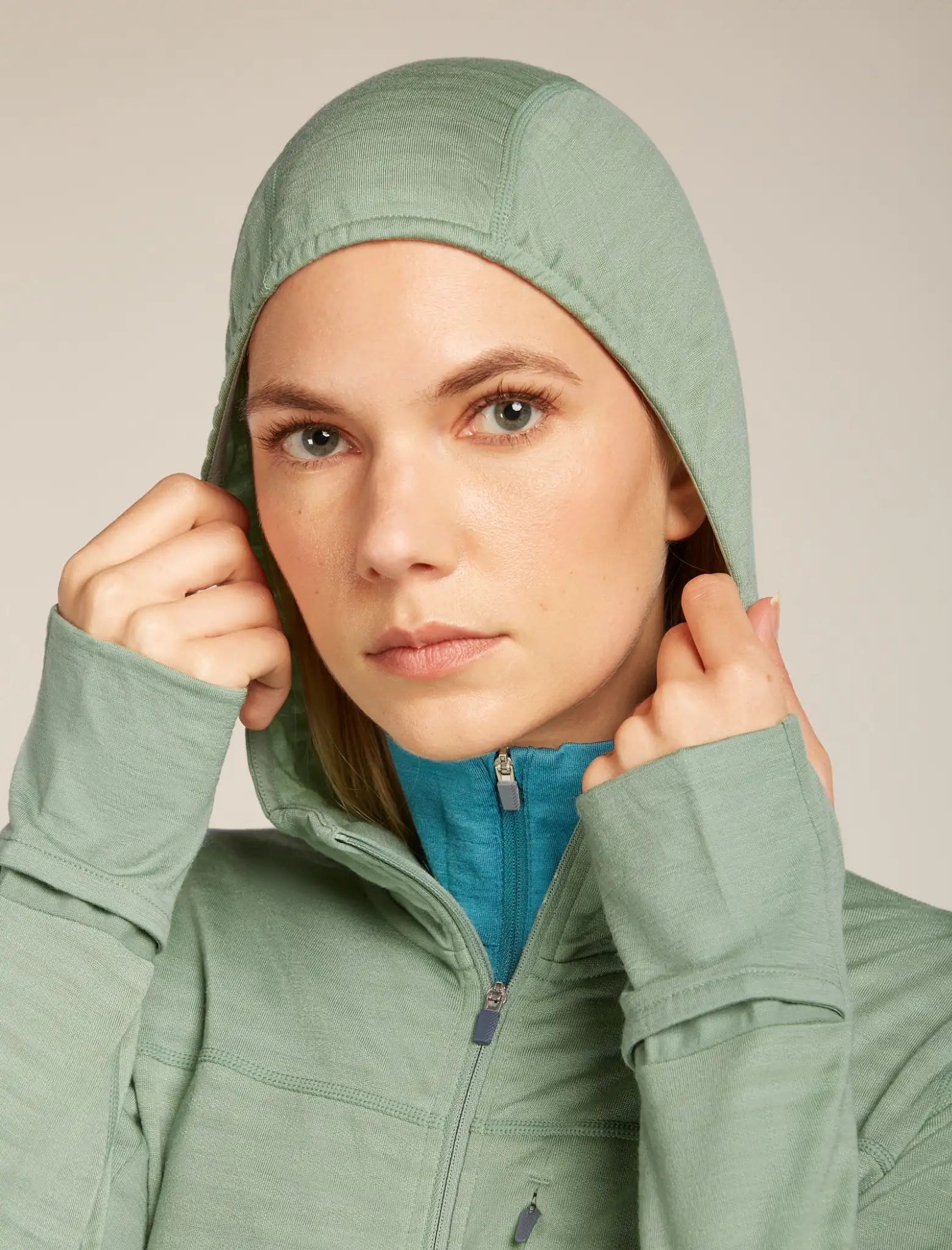 Icebreaker Merino Blend 300 RealFleece Descender Womens Hooded Jacket