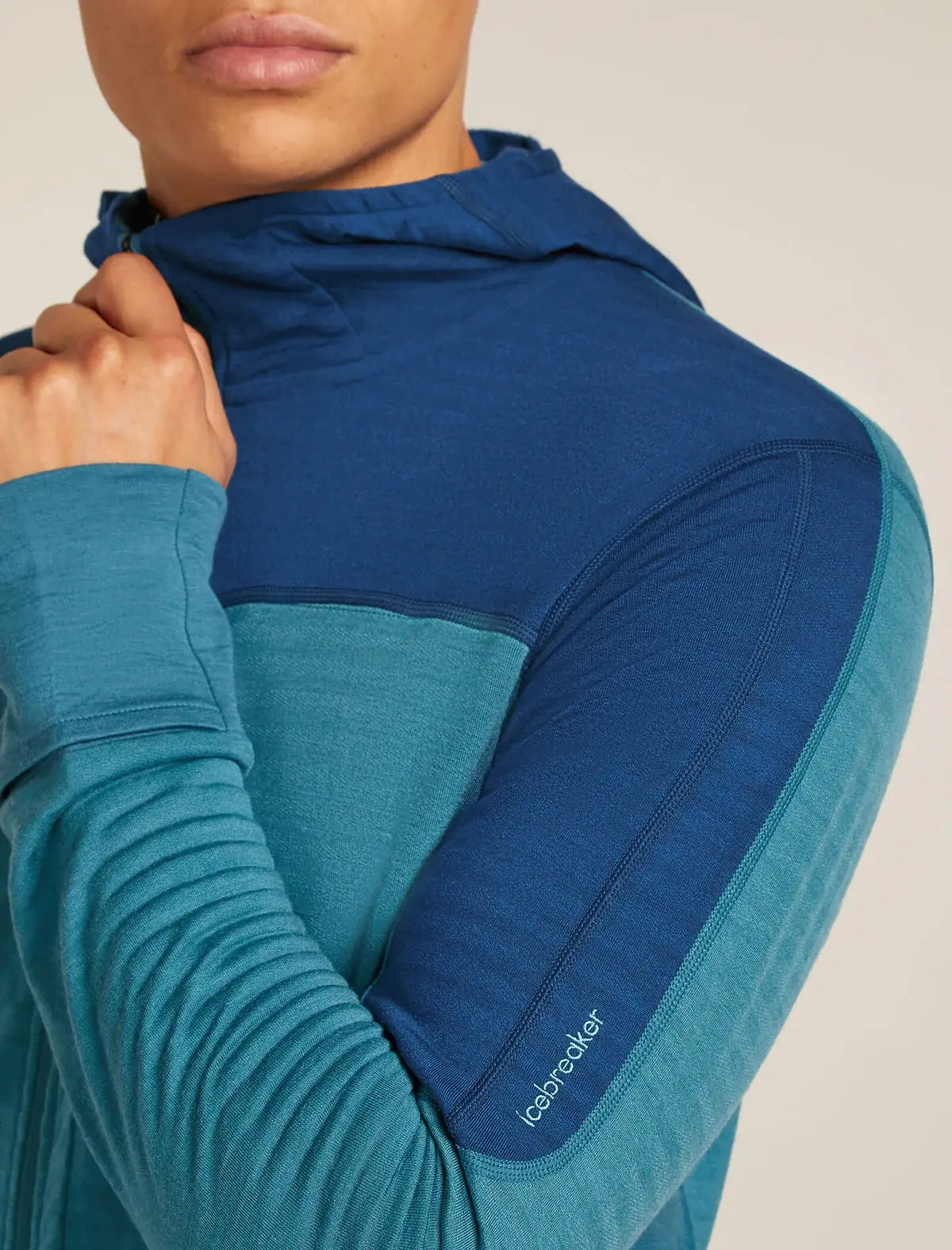 Icebreaker Merino Blend 300 RealFleece Descender Mens Hooded Jacket