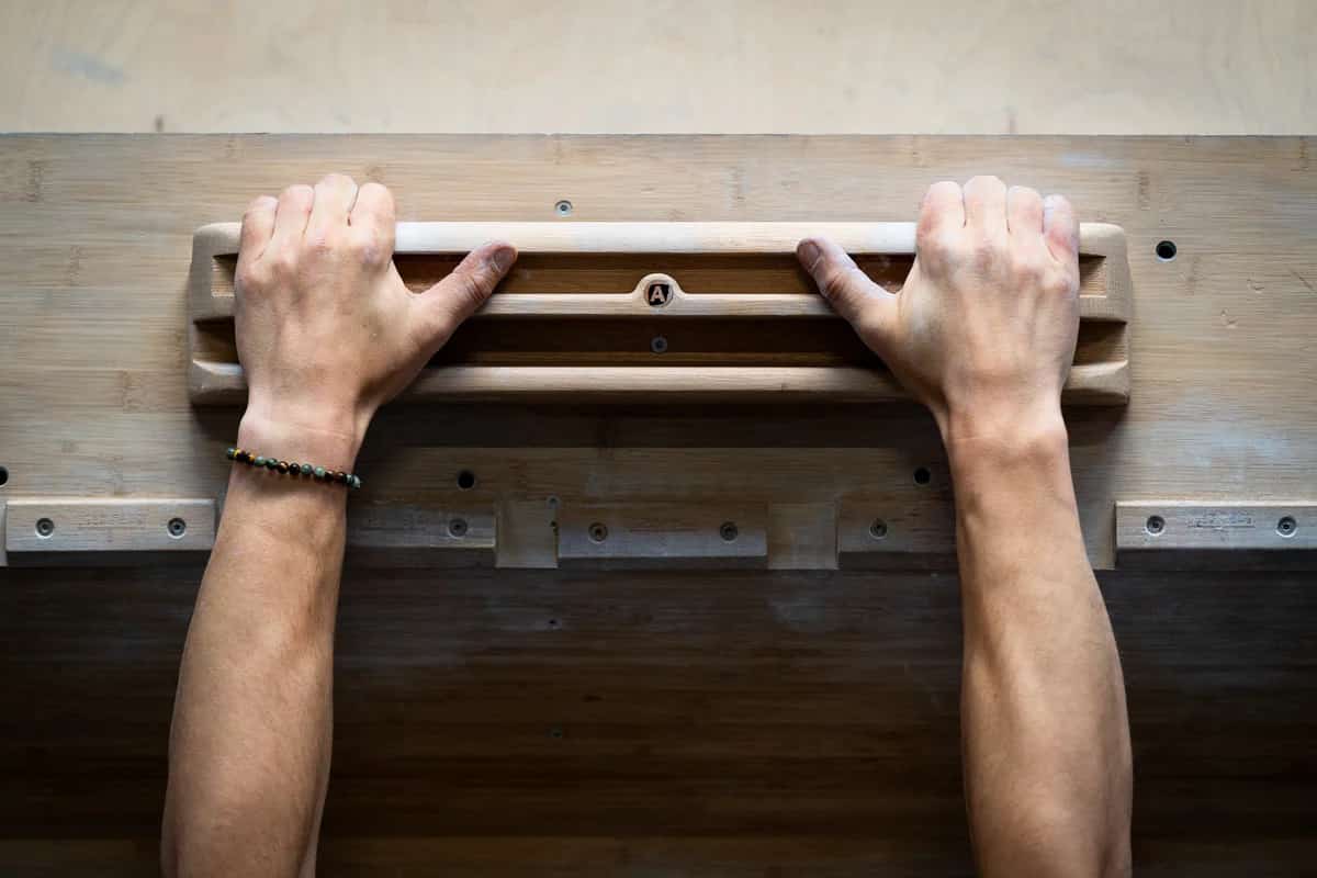 Nature Climbing Oak Board Hangboard