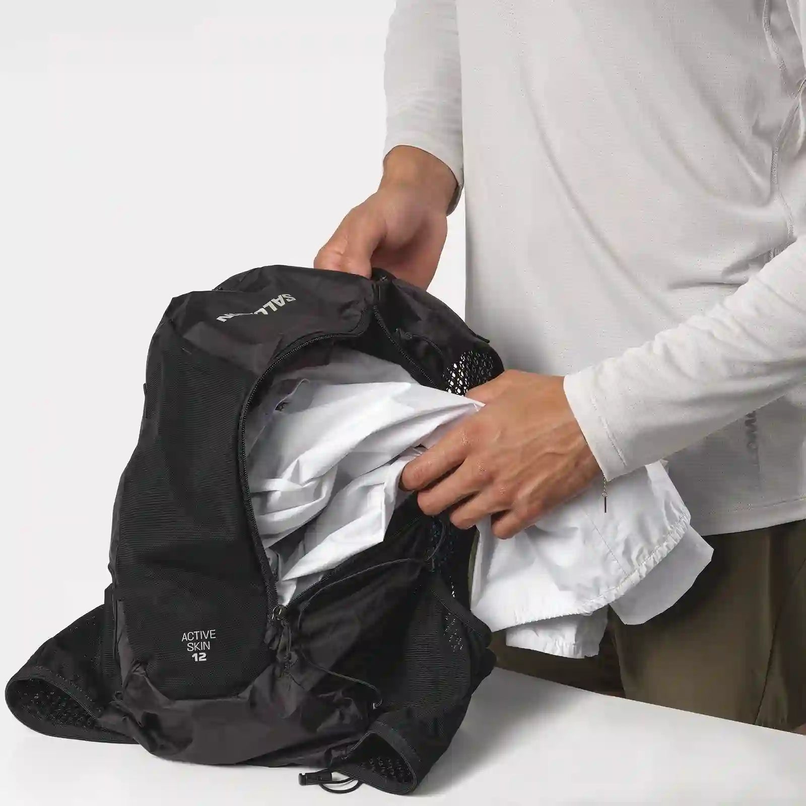 Salomon Active Skin 12 Litre Set Unisex Running Vest