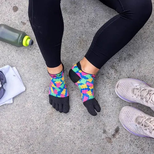 Injinji RUN Lightweight No-Show Womens Socks - Gummy Bear