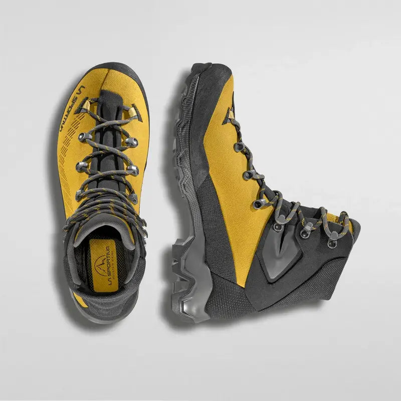 La Sportiva Aequilibrium Trek GTX Mens Hiking Boot - Savana/Carbon