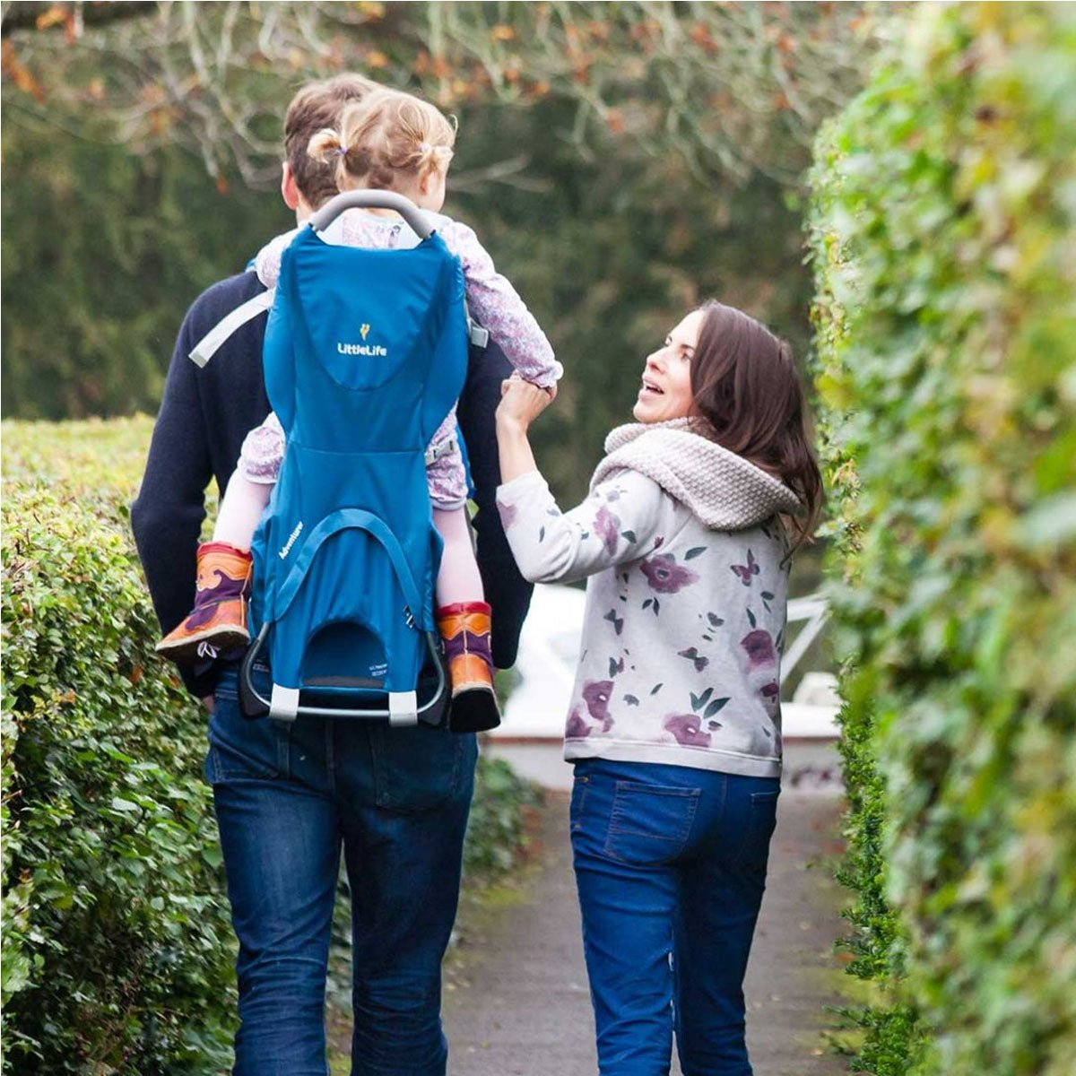 Adventurer child carrier 2025